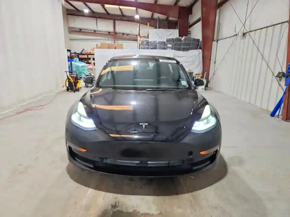 5YJ3E1EA3NF371457 2022 TESLA MODEL 3-4