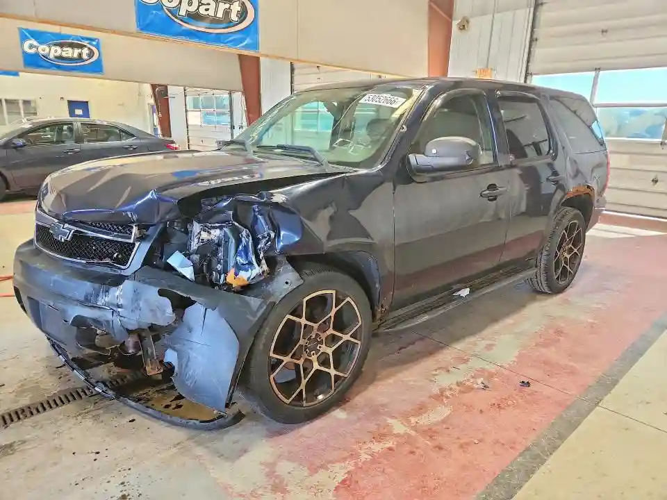 1GNMCAE04AR258260 2010 CHEVROLET TAHOE-0