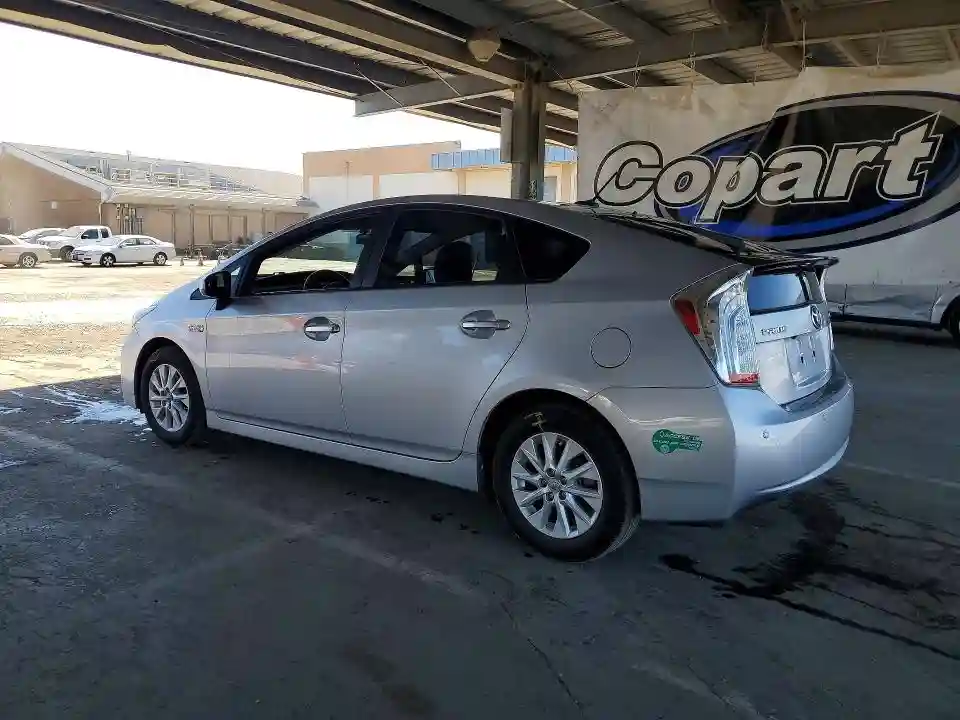 JTDKN3DPXF3068946 2015 TOYOTA PRIUS-1