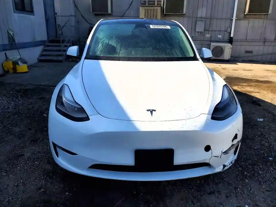 7SAYGDEE5PF866981 2023 TESLA MODEL Y-4