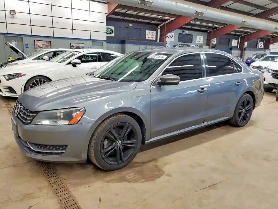 1VWBS7A3XEC035703 2014 VOLKSWAGEN PASSAT-0