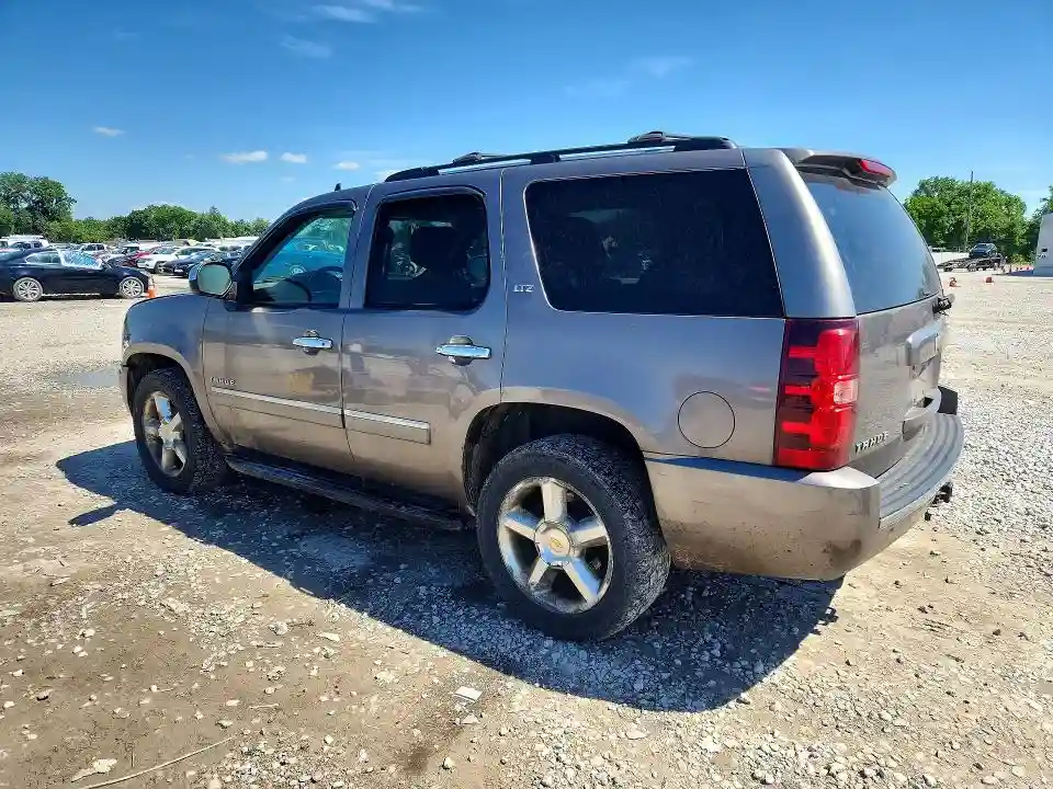1GNSKCE08BR138923 2011 CHEVROLET TAHOE-1