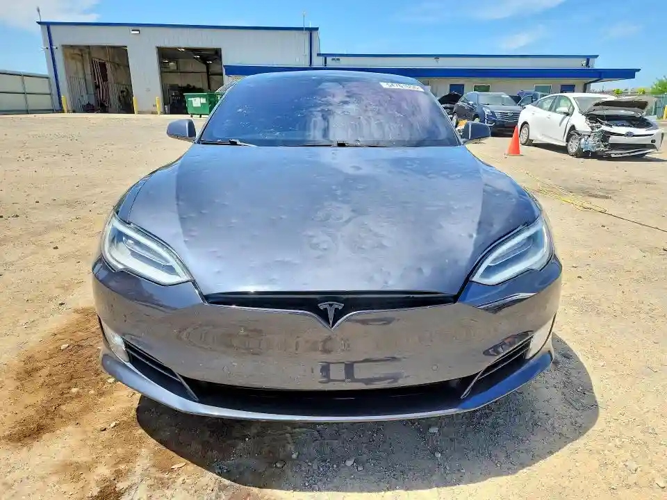 5YJSA1E2XJF284701 2018 TESLA MODEL S-4