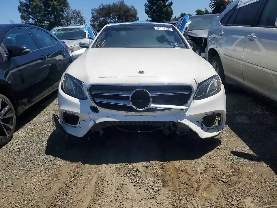 WDDZF4JB8KA506501 2019 MERCEDES-BENZ E-CLASS-4