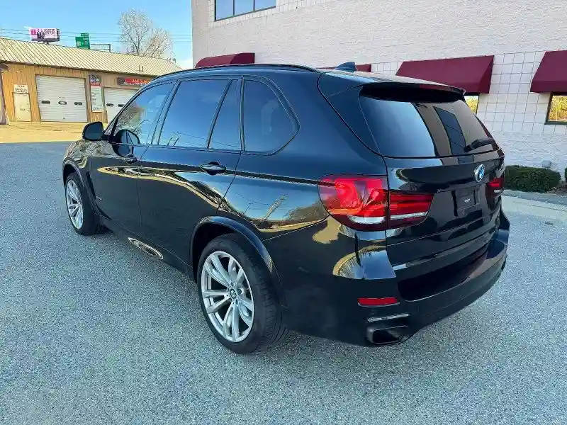 5UXKR6C55J0U15260 2018 BMW X5-2