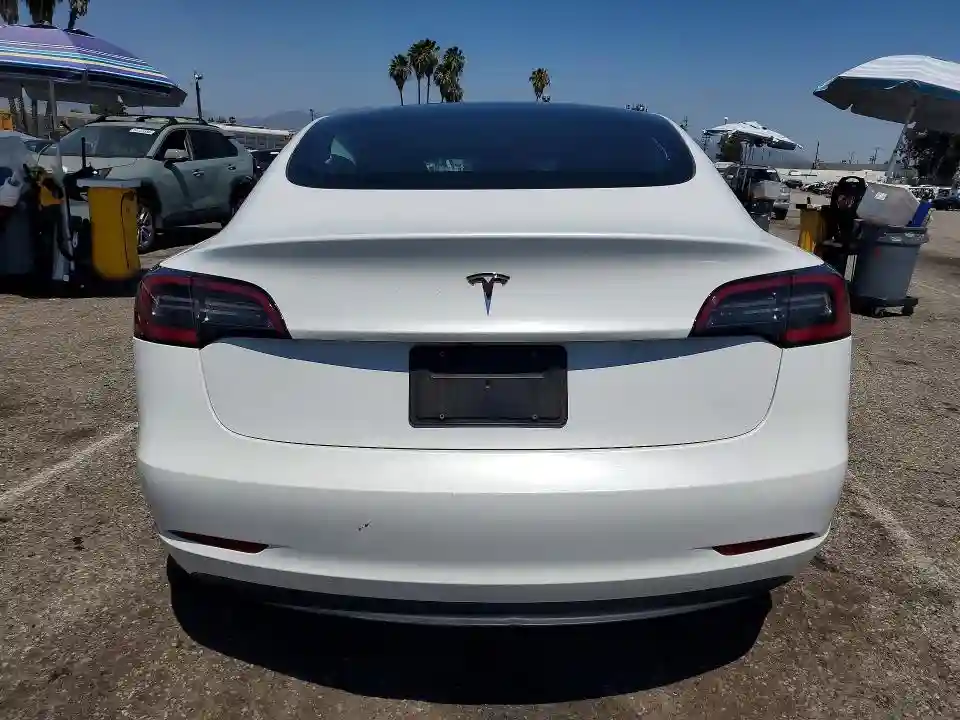 5YJ3E1EA7PF459334 2023 TESLA MODEL 3-5