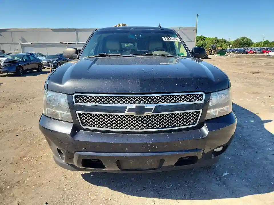 1GNSKBE02BR244892 2011 CHEVROLET TAHOE-4