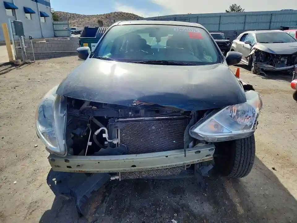 3N1CN7AP5KL823244 2019 NISSAN VERSA-4