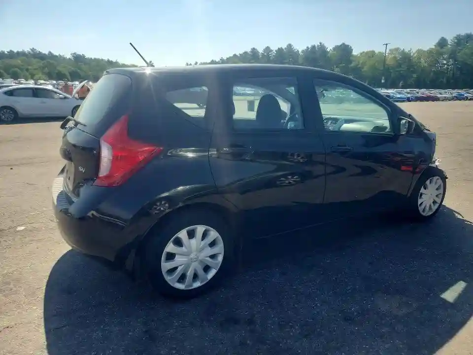 3N1CE2CP5FL359569 2015 NISSAN VERSA-2