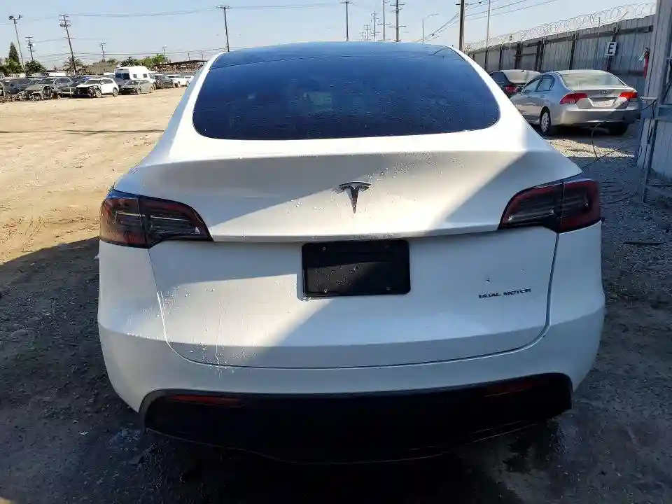 7SAYGDEE5PF866981 2023 TESLA MODEL Y-5