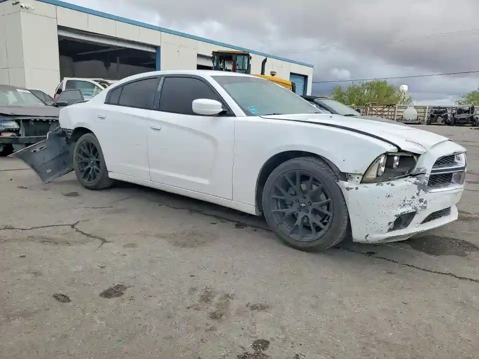 2C3CDXBGXDH509930 2013 DODGE CHARGER-3