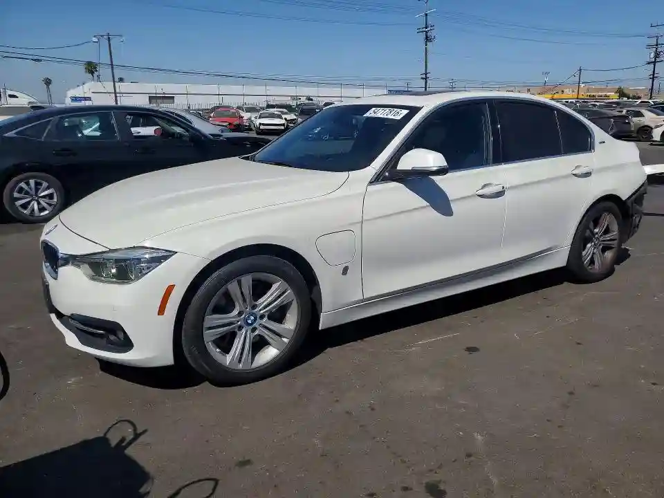 WBA8E1C5XJA758986 2018 BMW 3 SERIES-0