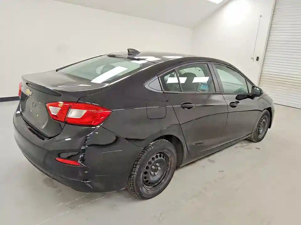 1G1BC5SM4J7200037 2018 CHEVROLET CRUZE-2