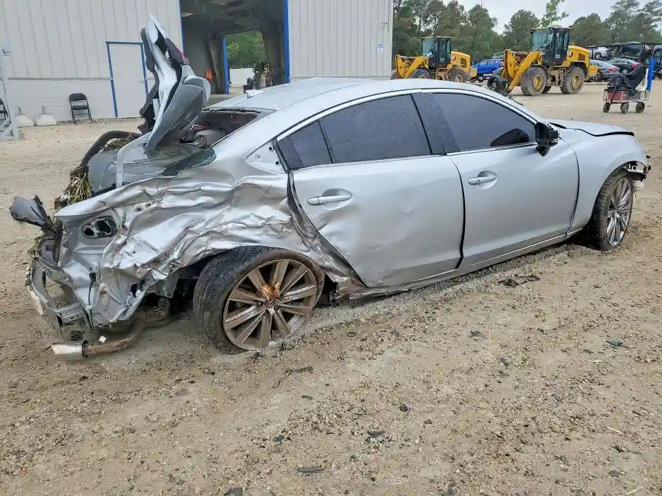 JM1GL1WY7J1301286 2018 MAZDA 6-2