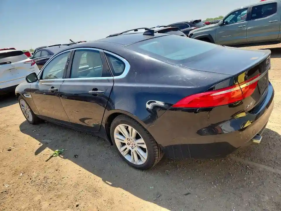 SAJBJ4BV6HCY27096 2017 JAGUAR XF-1