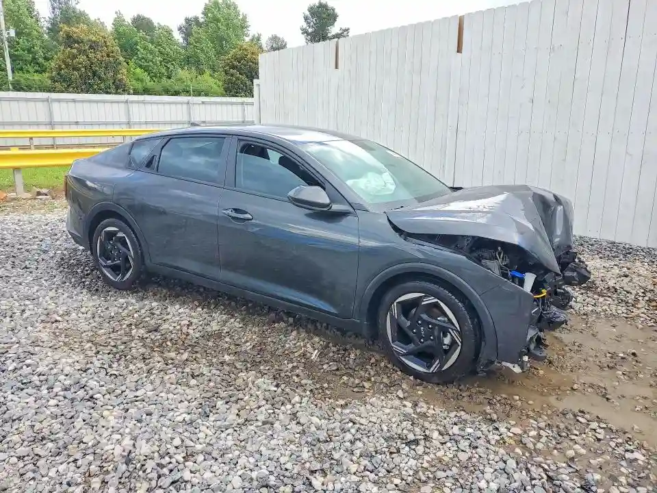 3KPFU4DE6SE239381 2025 KIA ALL OTHER-3