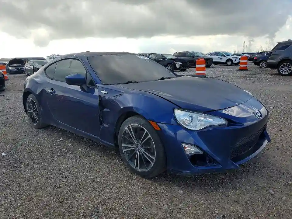 JF1ZNAA10F8709372 2015 SCION FRS-3