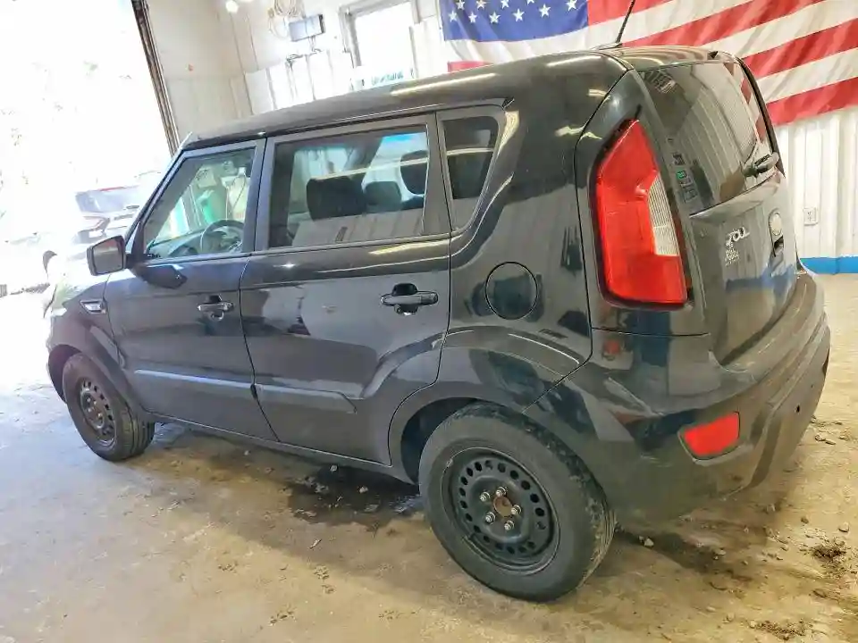 KNDJT2A51D7636196 2013 KIA SOUL-1