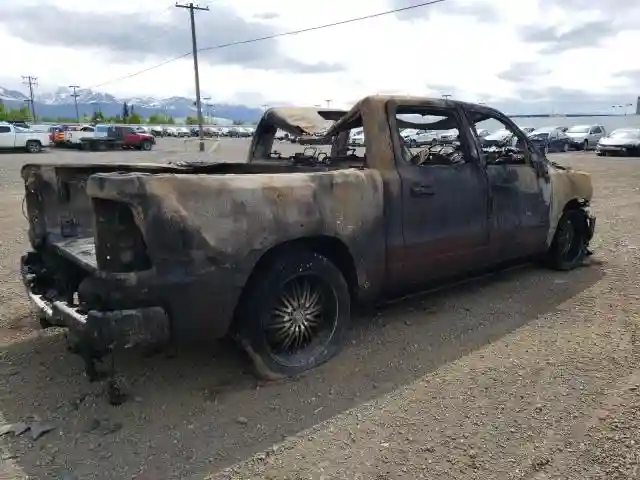1C6SRFHT7MN672573 2021 RAM 1500-2