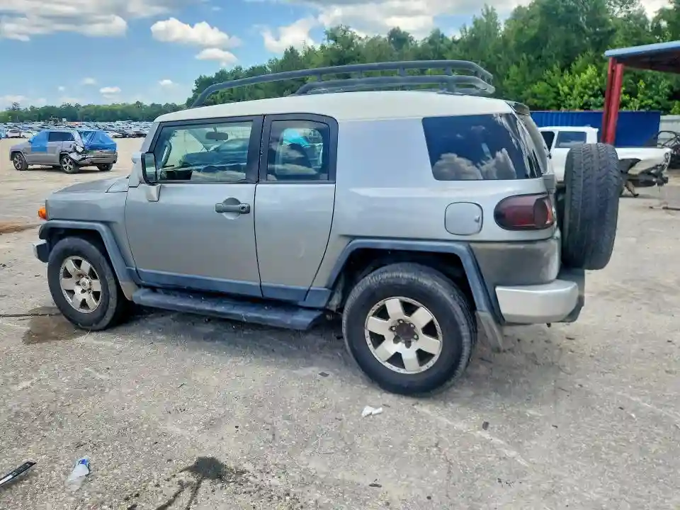 JTEZU4BF4AK008656 2010 TOYOTA FJ CRUISER-1