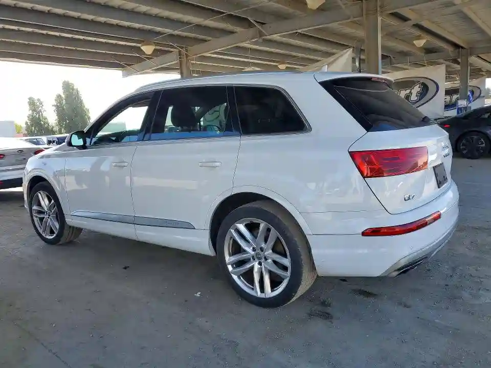 WA1VAAF71HD011097 2017 AUDI Q7-1