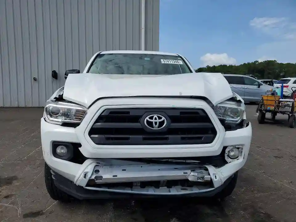 3TMAZ5CN1HM030731 2017 TOYOTA TACOMA-4