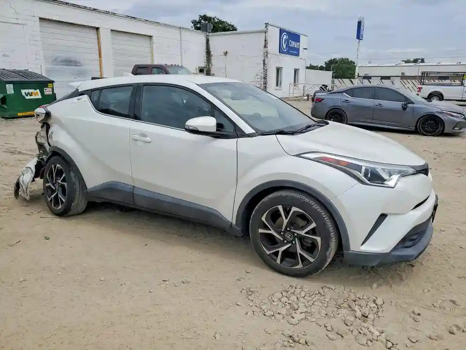 NMTKHMBX3KR082761 2019 TOYOTA C-HR-3