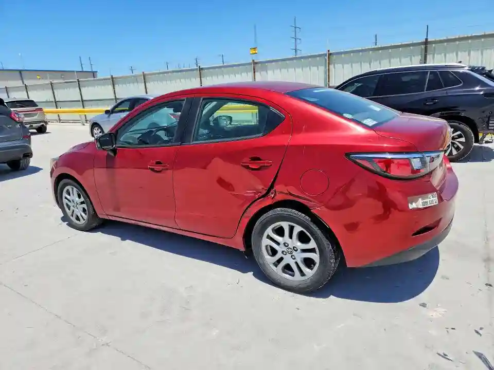 3MYDLBYV3JY323309 2018 TOYOTA YARIS-1