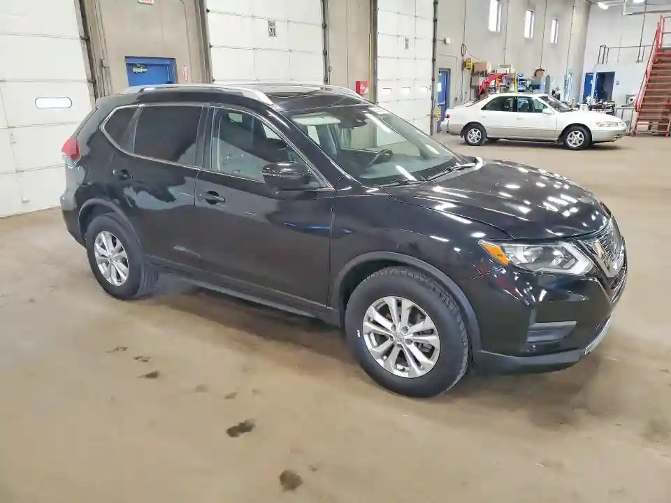 JN8AT2MV4JW342373 2018 NISSAN ROGUE-3