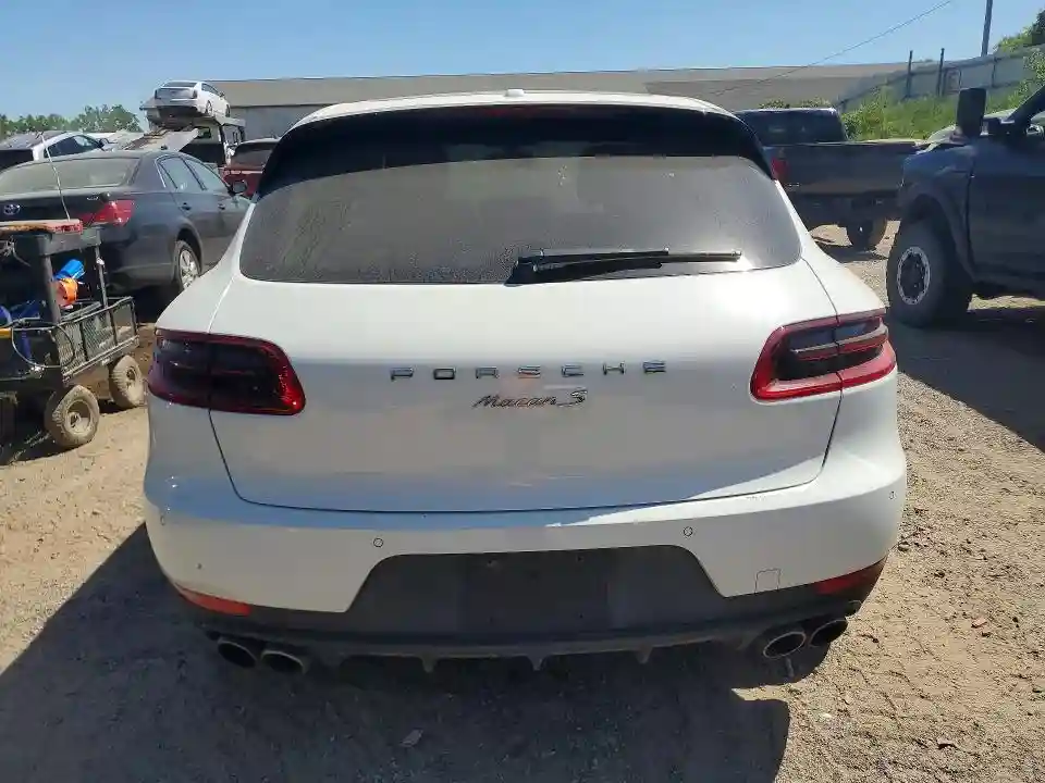 WP1AB2A56GLB41165 2016 PORSCHE MACAN-5