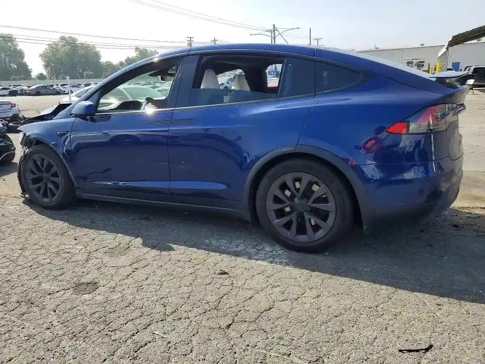 7SAXCBE53NF329261 2022 TESLA MODEL X-1