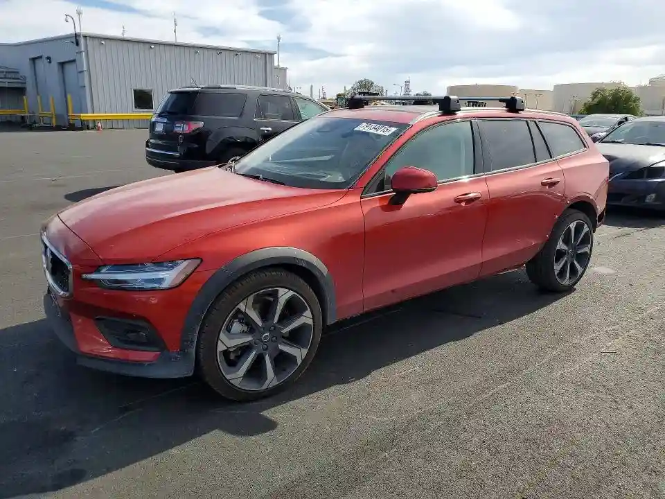 YV4L12WL7S2147654 2025 VOLVO V60-0