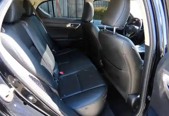 JTHKD5BH5F2216712 2015 LEXUS CT 200-5