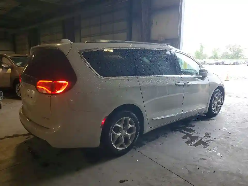 2C4RC1GG3HR560586 2017 CHRYSLER PACIFICA-2