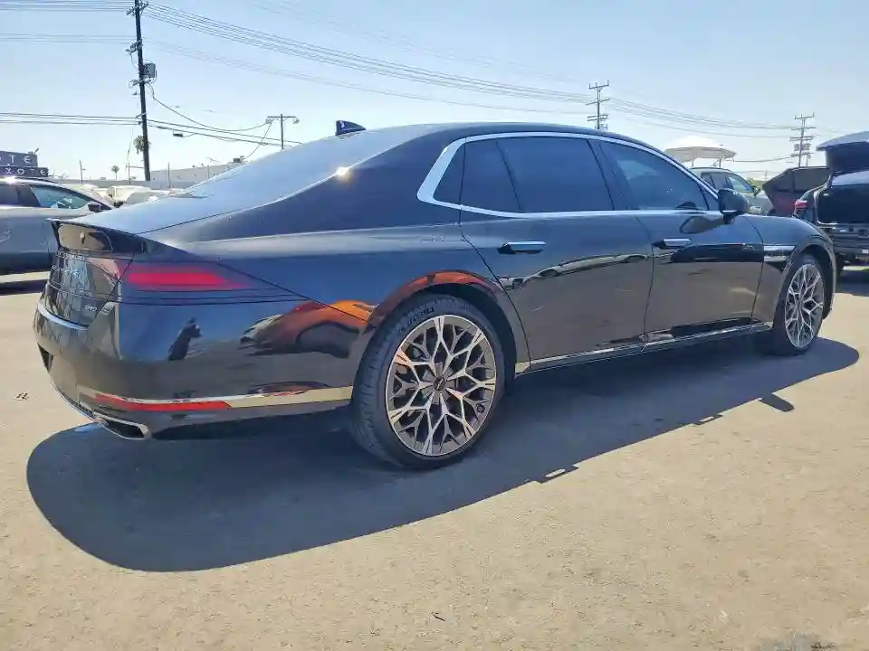 KMTFC4SD6SU049774 2025 GENESIS G90-2