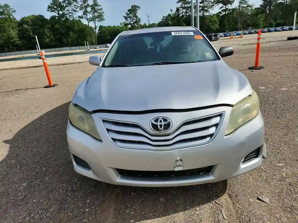 4T1BF3EK2BU142196 2011 TOYOTA CAMRY-4