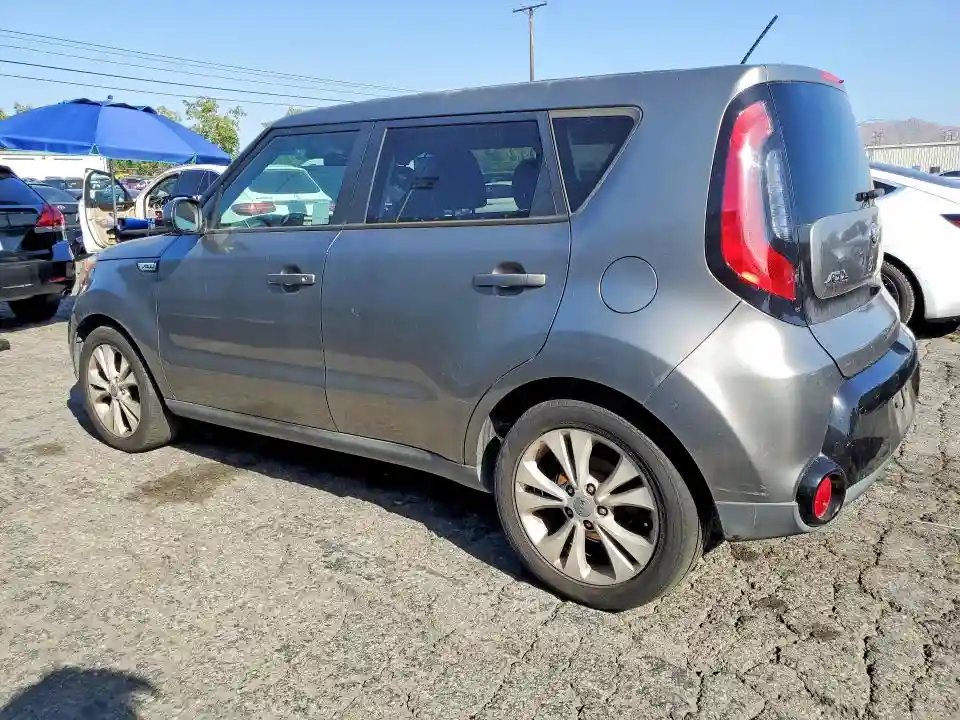 KNDJP3A55G7239220 2016 KIA SOUL-1