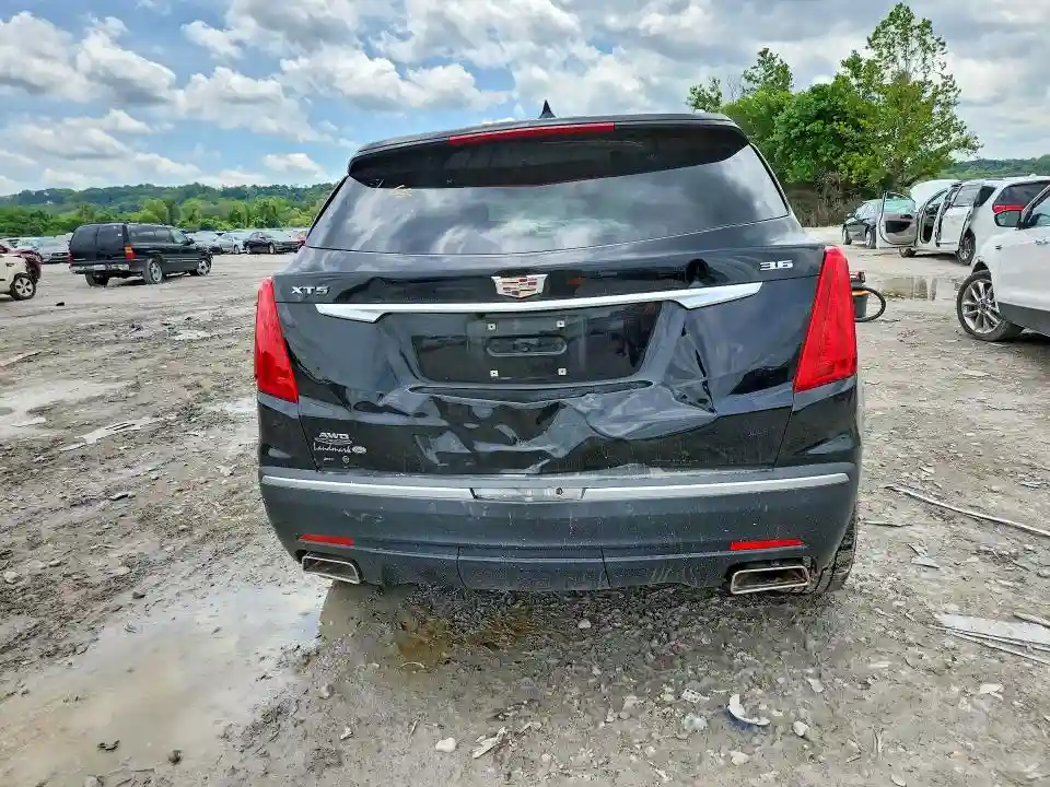 1GYKNDRSXHZ149605 2017 CADILLAC XT5-5