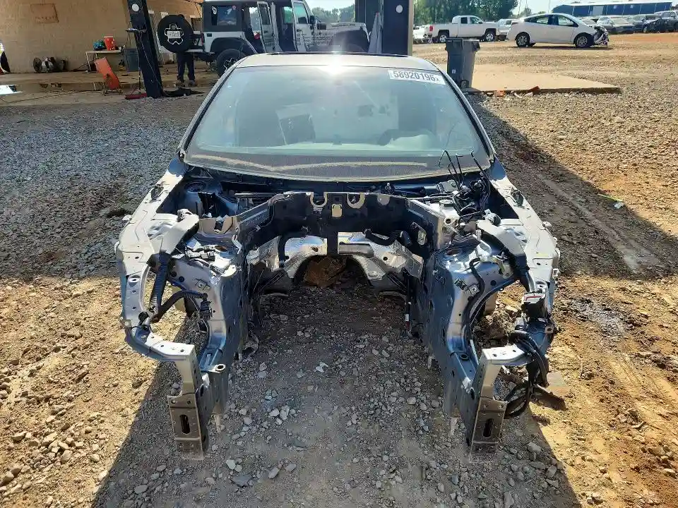 JN1EV7EL6JM391932 2018 INFINITI Q60-4
