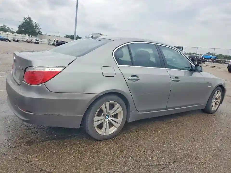 WBANU5C58AC126537 2010 BMW 5 SERIES-2