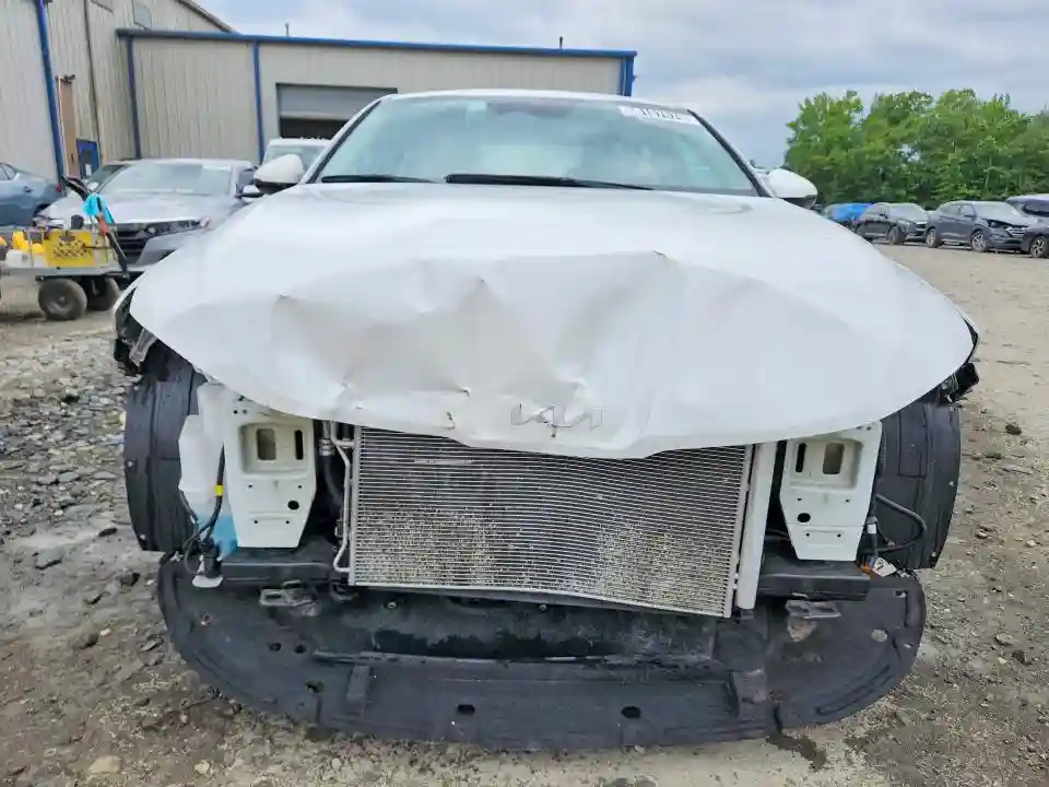 KNAG24J71S5325089 2025 KIA K5-4