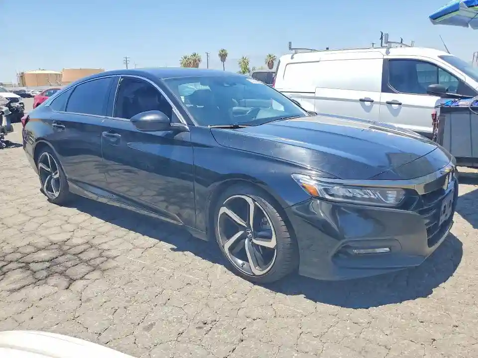1HGCV1F37JA149010 2018 HONDA ACCORD-3