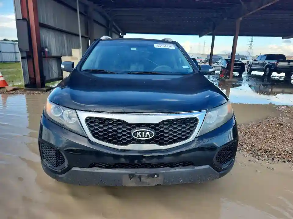 5XYKT4A28DG311487 2013 KIA SORENTO-4