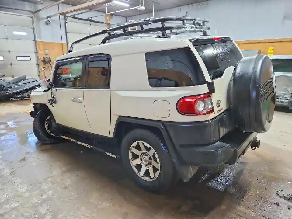JTEBU4BF4EK187563 2014 TOYOTA FJ CRUISER-1