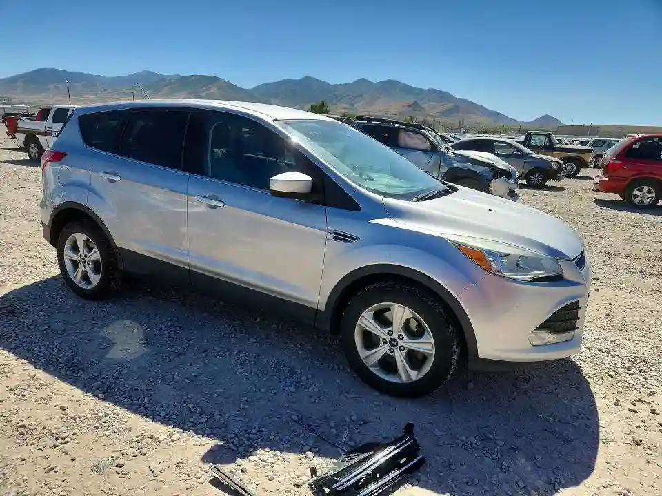 1FMCU9GX2GUB39621 2016 FORD ESCAPE-3