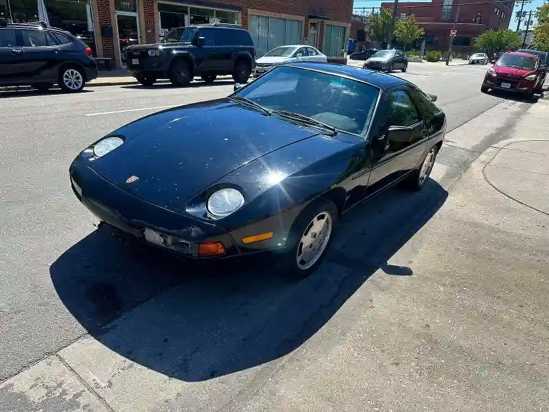 WP0JB0921HS861805 1987 PORSCHE 928-1