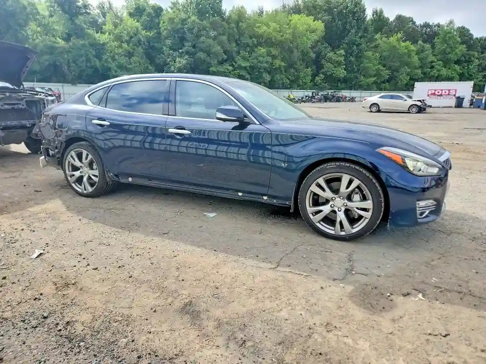 JN1BY1PP2HM170040 2017 INFINITI Q70-3