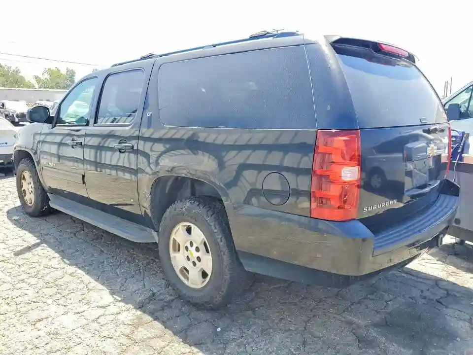 1GNSCJE05BR359736 2011 CHEVROLET SUBURBAN-1