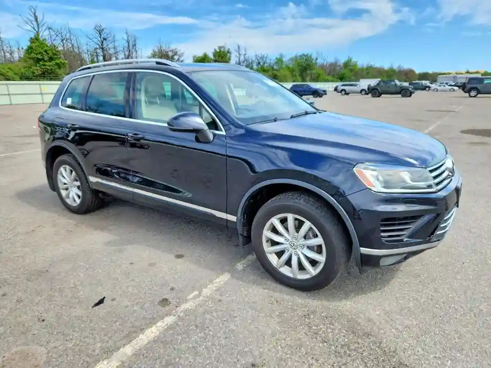 WVGEF9BP0GD010206 2016 VOLKSWAGEN TOUAREG-3