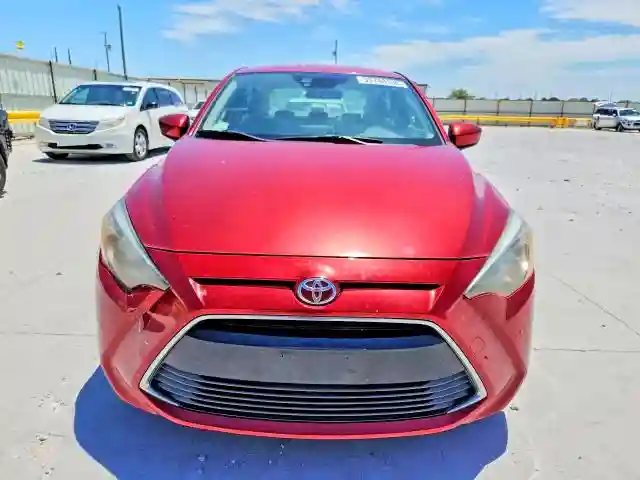 3MYDLBYV3JY323309 2018 TOYOTA YARIS-4